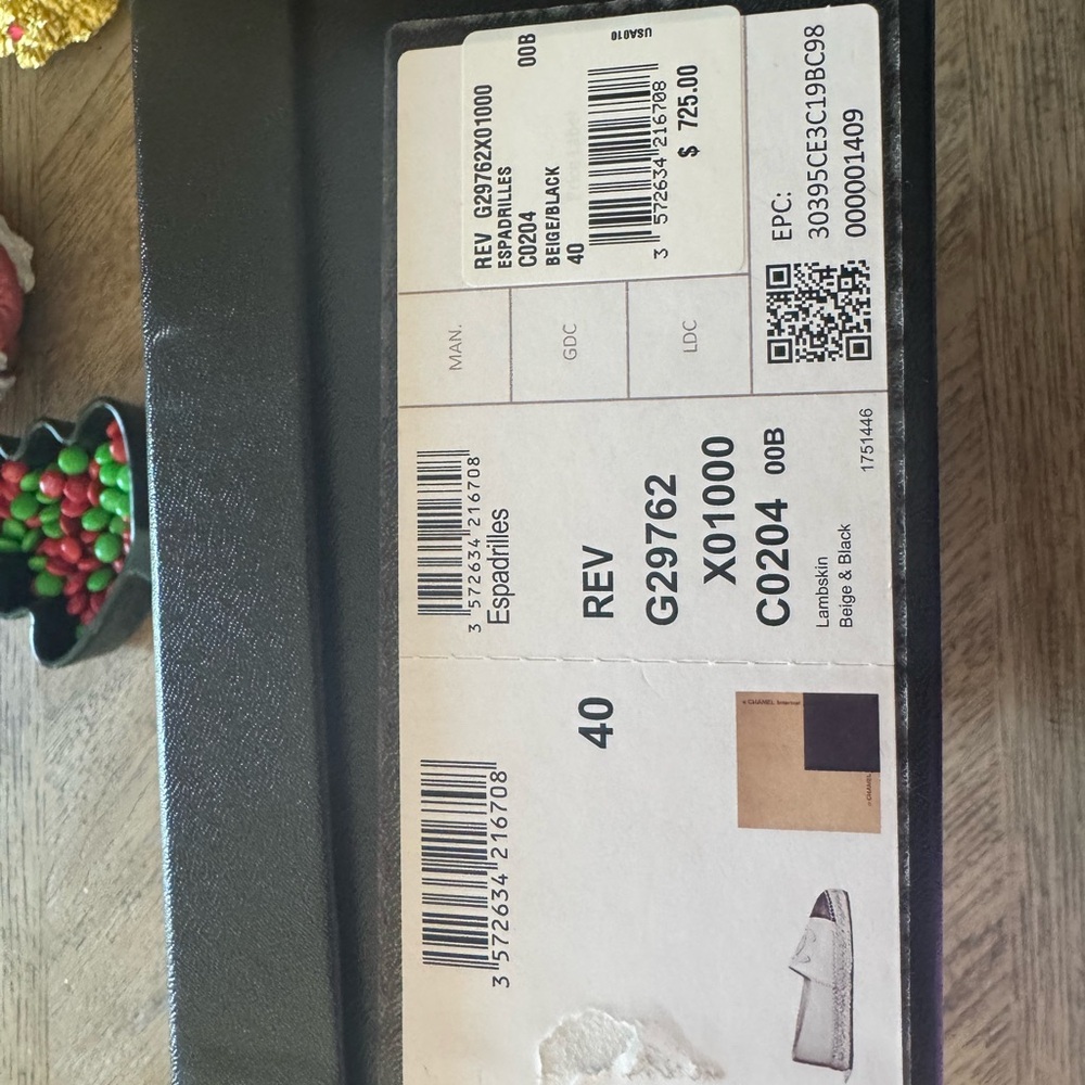 CHANEL Tan and Black Espadrilles - Picture 7 of 13